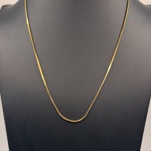 Vintage Avon Gold Tone Herringbone Chain Necklace